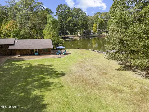 Exterior - 111 Arrowhead Trl, Brandon, MS 39047 photo 3 of 21