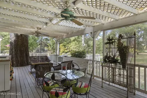Exterior - 111 Arrowhead Trl, Brandon, MS 39047 photo 16 of 21