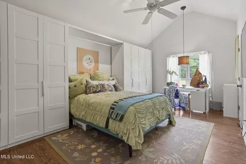 Bedroom - 111 Arrowhead Trl, Brandon, MS 39047 photo 7 of 8