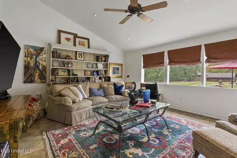 Living - 111 Arrowhead Trl, Brandon, MS 39047 photo 9 of 9