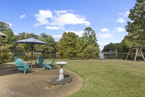Exterior - 111 Arrowhead Trl, Brandon, MS 39047 photo 6 of 21