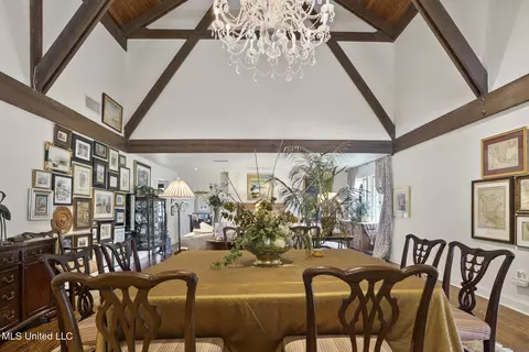 Dining - 111 Arrowhead Trl, Brandon, MS 39047 photo 4 of 5