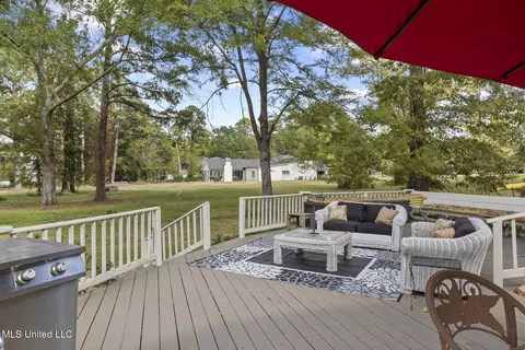 Exterior - 111 Arrowhead Trl, Brandon, MS 39047 photo 13 of 21