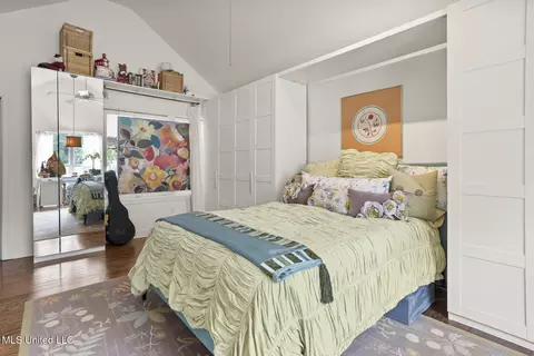 Bedroom - 111 Arrowhead Trl, Brandon, MS 39047 photo 8 of 8