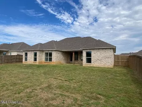 Exterior - 866 Glenwild Cir, Canton, MS 39046 photo 2 of 3