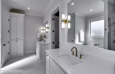Bath - 620 Big Valley Loop, Flowood, MS 39232 photo 5 of 9