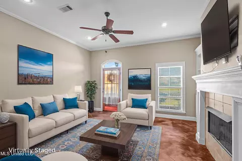 Living - 116 Greenfield Ridge Dr, Brandon, MS 39042 photo 2 of 3