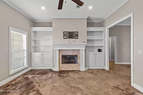 Living - 116 Greenfield Ridge Dr, Brandon, MS 39042 photo 3 of 3
