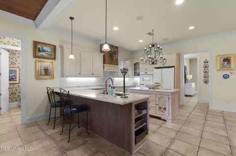 Kitchen - 176 Northshore Blvd, Madison, MS 39110 photo 6 of 6