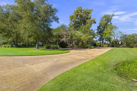 Exterior - 176 Northshore Blvd, Madison, MS 39110 photo 5 of 33