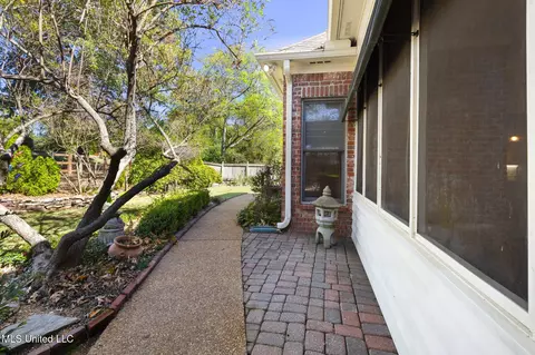 Exterior - 176 Northshore Blvd, Madison, MS 39110 photo 16 of 33
