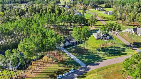 View/Area - 202 Lost Oak Ln, Brandon, MS 39047 photo 3 of 23