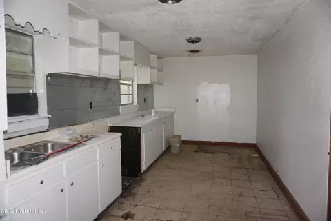 Other - 1392 Old Lake Rd, Brandon, MS 39042 photo 2 of 3