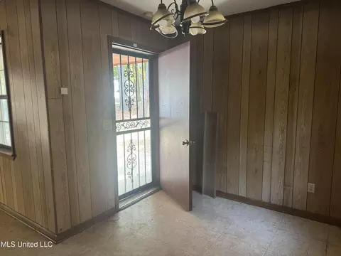 107 Orr Dr, Brandon, MS 39042 photo 2