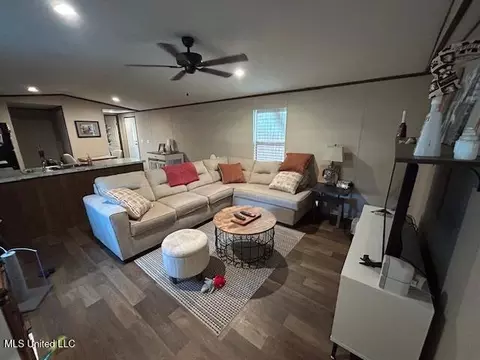Living - 1044 Summer Oak Ln, Summit, MS 39666 photo 1 of 2