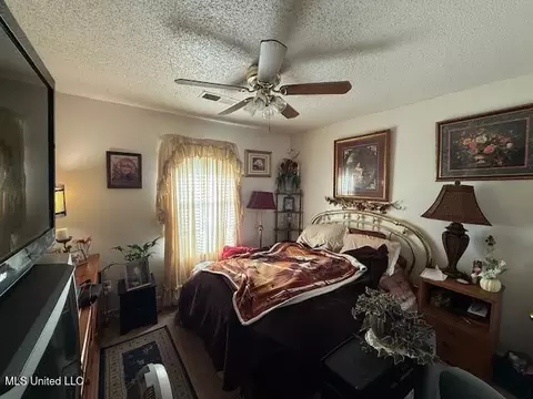 6032 Robby Cv, Olive Branch, MS 38654 photo 4