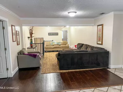 Living - 2147 Central Firetower Rd, Lucedale, MS 39452 photo 3 of 7