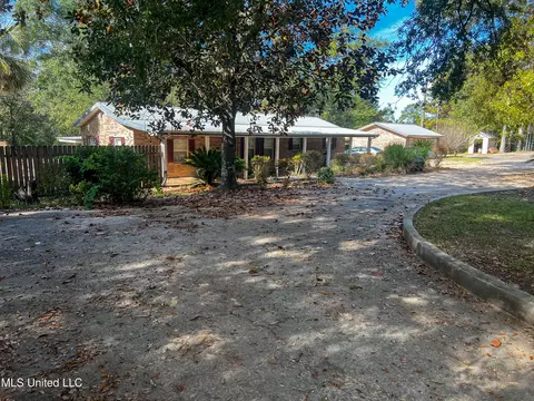 2147 Central Firetower Rd, Lucedale, MS 39452