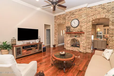 Living - 704 Prosperity Xing, Flowood, MS 39232 photo 1 of 1