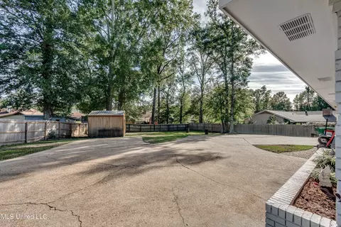 Exterior - 231 Greenfield Pl, Brandon, MS 39047 photo 9 of 20