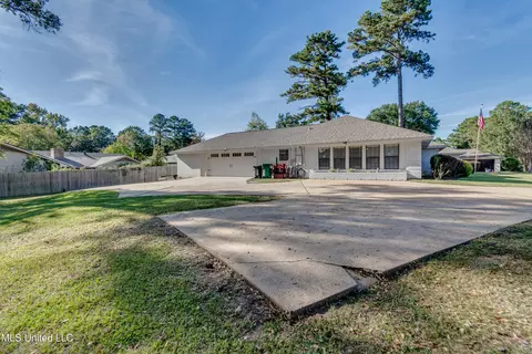 Exterior - 231 Greenfield Pl, Brandon, MS 39047 photo 19 of 20