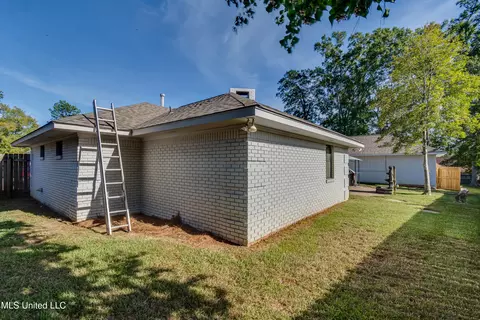 Exterior - 231 Greenfield Pl, Brandon, MS 39047 photo 16 of 20
