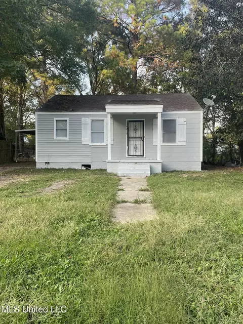 4274 Lynda St, Jackson, MS 39209