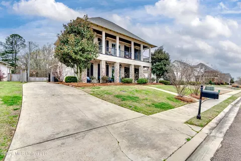 Exterior - 230 Arbor Trl, Brandon, MS 39047 photo 11 of 16
