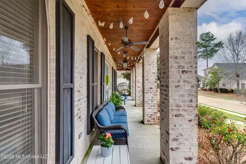 Exterior - 230 Arbor Trl, Brandon, MS 39047 photo 2 of 16