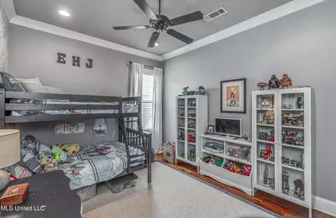 Bedroom - 230 Arbor Trl, Brandon, MS 39047 photo 10 of 10