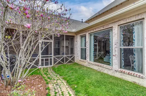 Exterior - 230 Arbor Trl, Brandon, MS 39047 photo 7 of 16