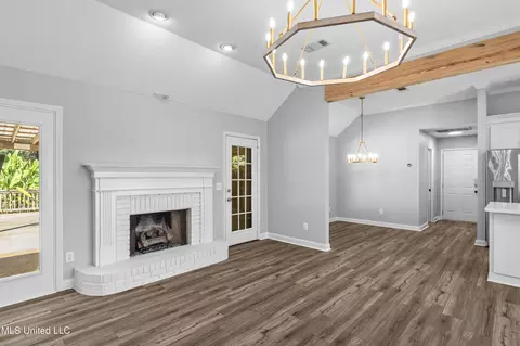 Living - 302 Ansley Pl, Madison, MS 39110 photo 6 of 6