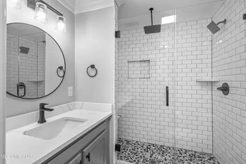 Bath - 302 Ansley Pl, Madison, MS 39110 photo 1 of 10