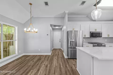 Entry Way - 302 Ansley Pl, Madison, MS 39110 photo 2 of 9