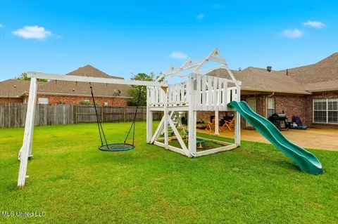 Exterior - 2008 Brookstone Pl, Brandon, MS 39042 photo 4 of 8