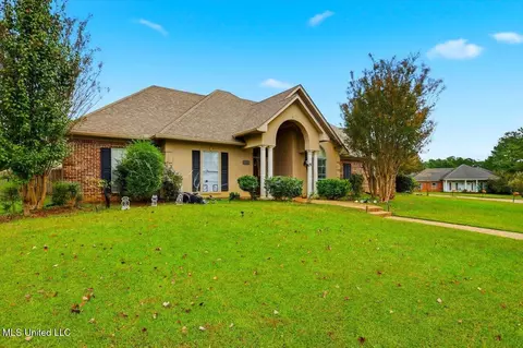 Exterior - 2008 Brookstone Pl, Brandon, MS 39042 photo 3 of 8