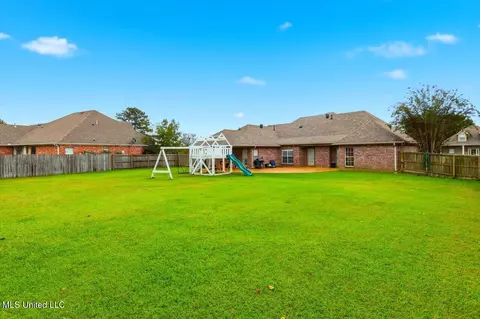 Exterior - 2008 Brookstone Pl, Brandon, MS 39042 photo 7 of 8
