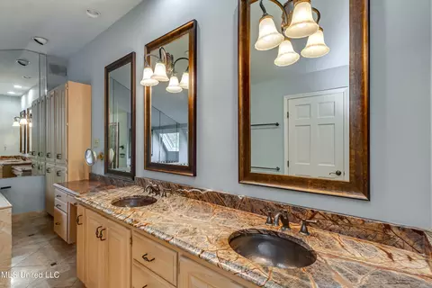 Bath - 188 Webb Ln, Flowood, MS 39232 photo 2 of 10