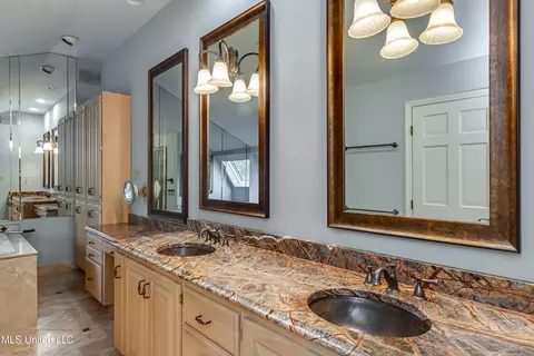 Bath - 188 Webb Ln, Flowood, MS 39232 photo 3 of 10