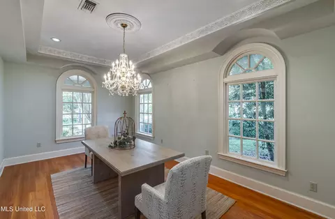Dining - 188 Webb Ln, Flowood, MS 39232 photo 2 of 4
