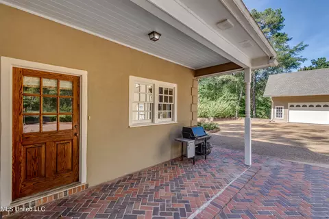 Exterior - 188 Webb Ln, Flowood, MS 39232 photo 10 of 15