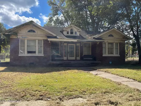 230 School St, Clarksdale, MS 38614