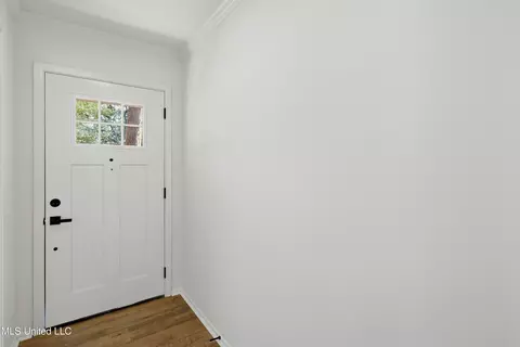 Entry Way - 33 Pebble Hill Dr, Brandon, MS 39042 photo 1 of 3