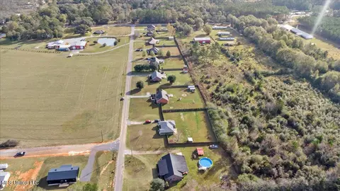 View/Area - 140 Pete Pitts Rd, Lucedale, MS 39452 photo 2 of 5