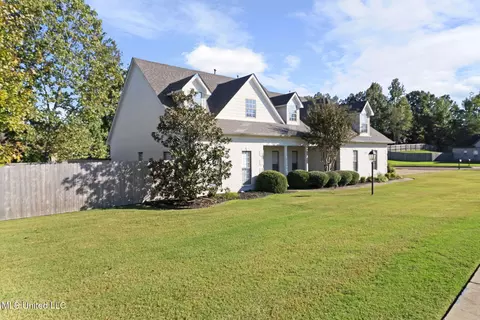 732 Shadow View Dr, Hernando, MS 38632 photo 2