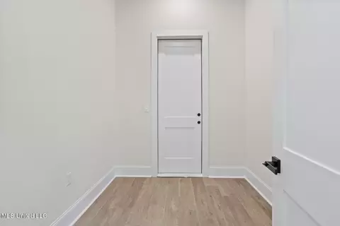 Entry Way - 102 Venice Cir, Madison, MS 39110 photo 3 of 4