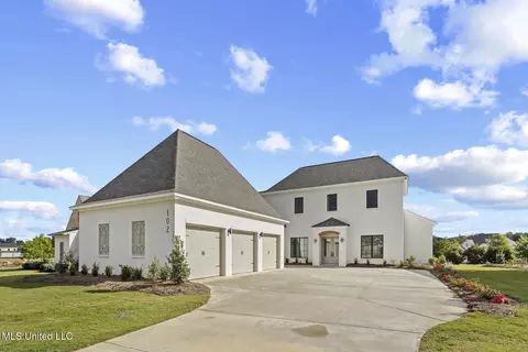 Exterior - 102 Venice Cir, Madison, MS 39110 photo 2 of 3