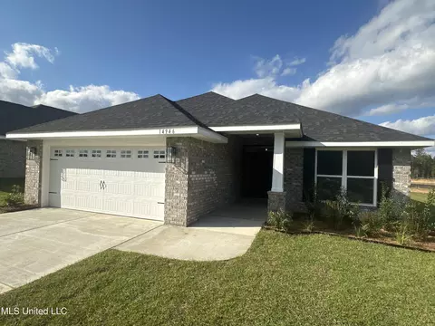 14946 Fritz Cir, Gulfport, MS 39503