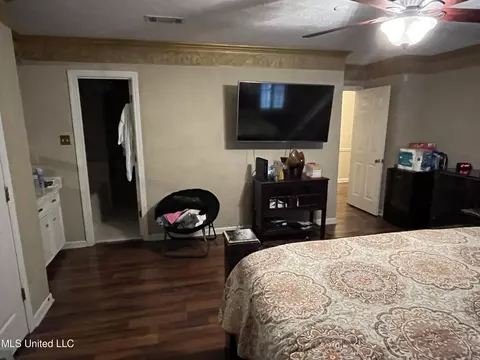 Bedroom - 810 Colonial Cir, Jackson, MS 39211 photo 5 of 5