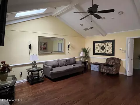 Other - 810 Colonial Cir, Jackson, MS 39211 photo 5 of 15